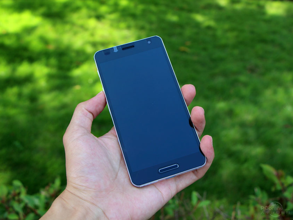 LG F220K