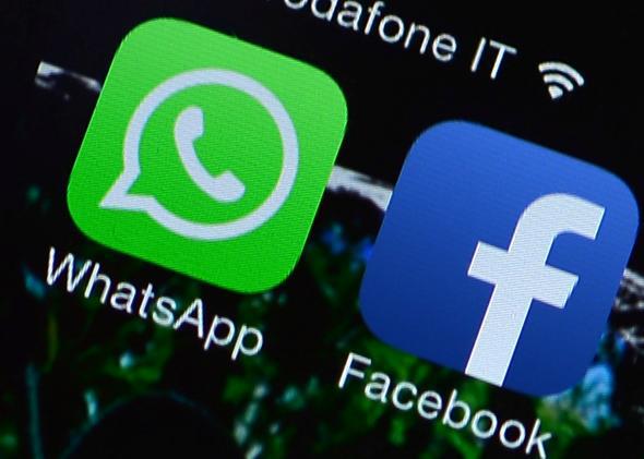 Report Says: WhatsApp,Facebook will be forced to share users messages with UK police